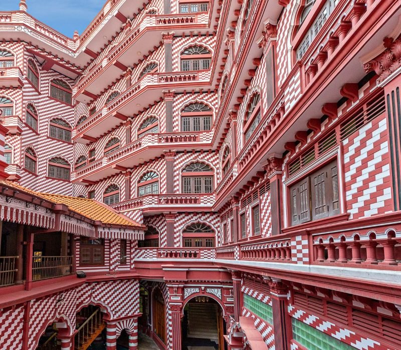 red-mosque-colombo-sri-lanka